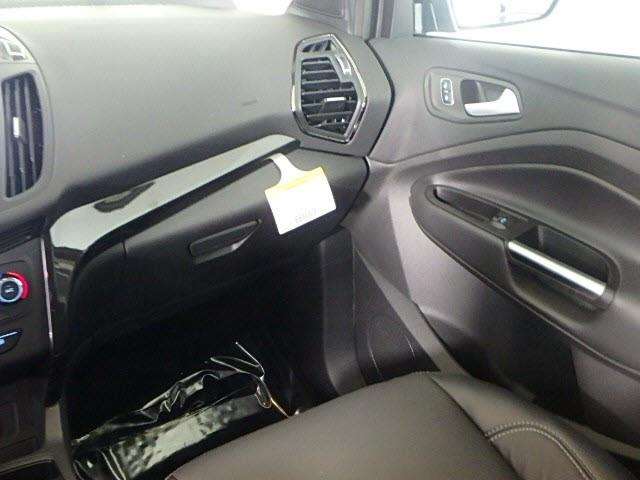 2017 Ford Escape Titanium 4dr SUV